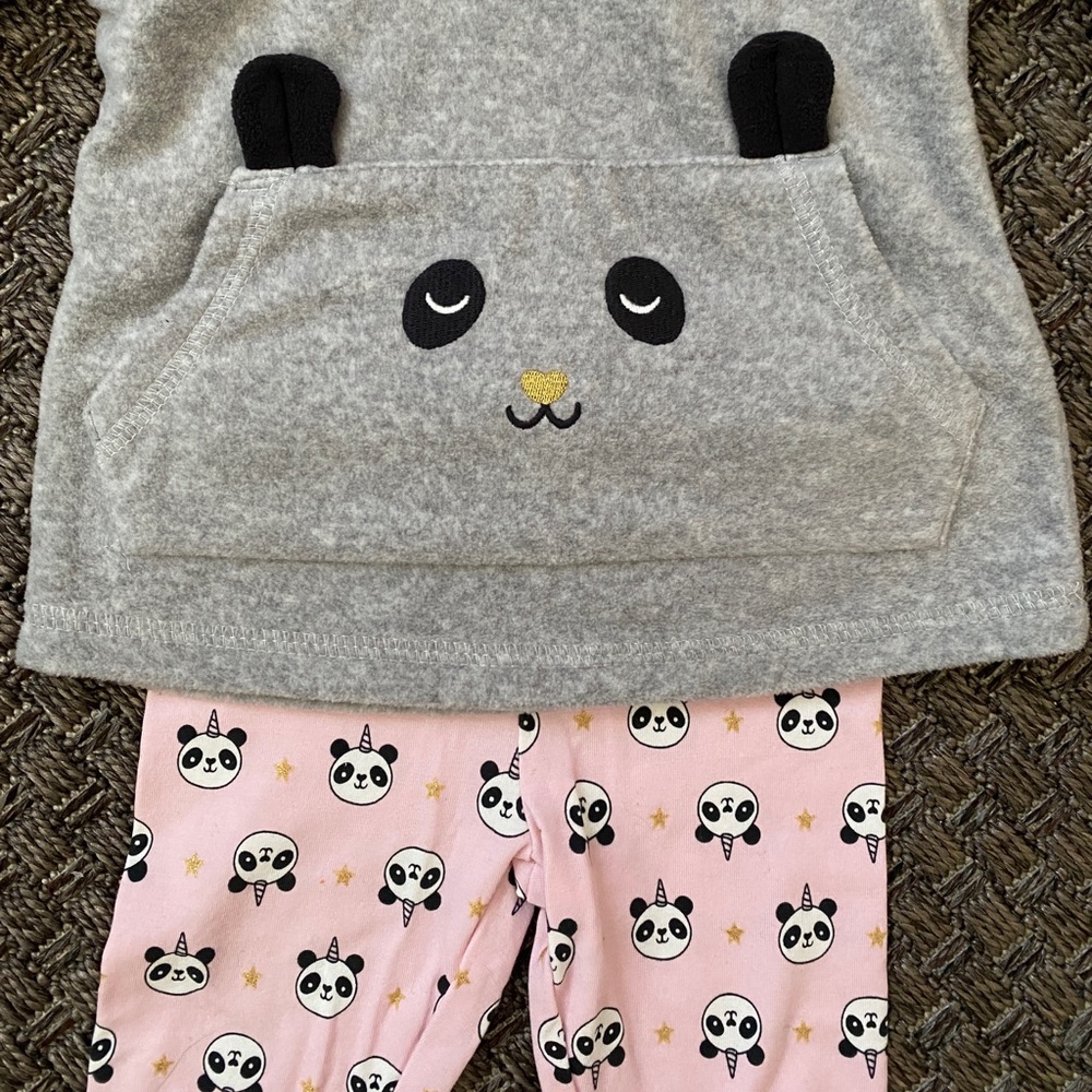Carter’s Panda Set - Picture 2 of 3